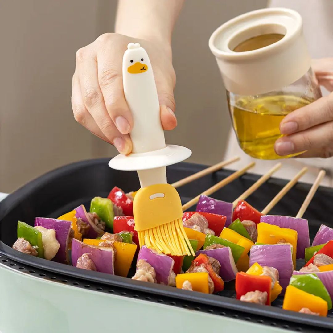 2in1 Silicon Duck Oil Brush + Storage